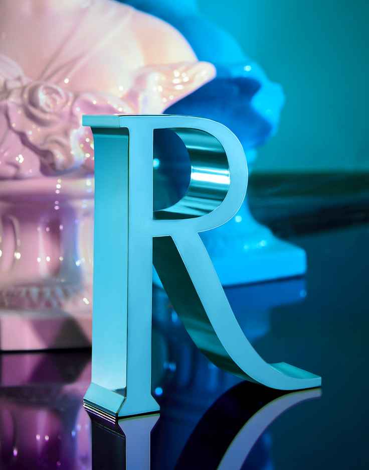 Lettre R turquoise en métal en acier inoxydable