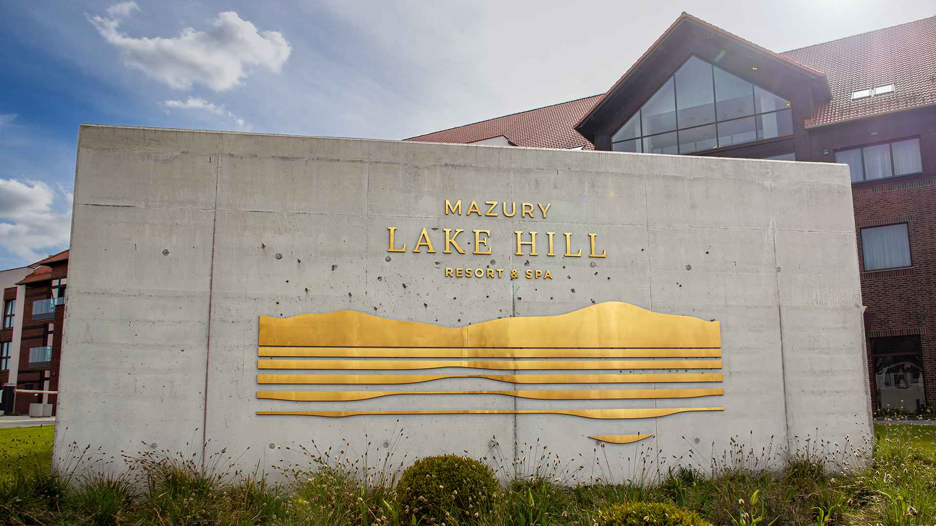 Lettere in lamiera d'oro lacie hill