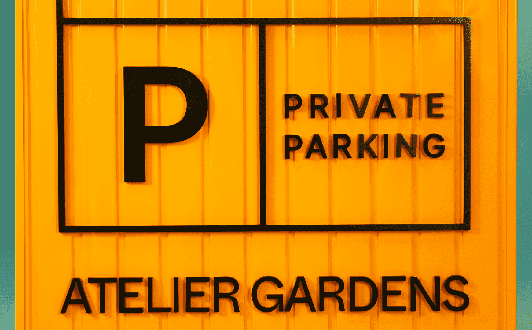 Atellier Gardens Żółty metalowy znak parkingowy