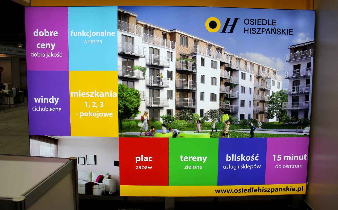 Osiedle Hiszpańskie - ściany podświetlane