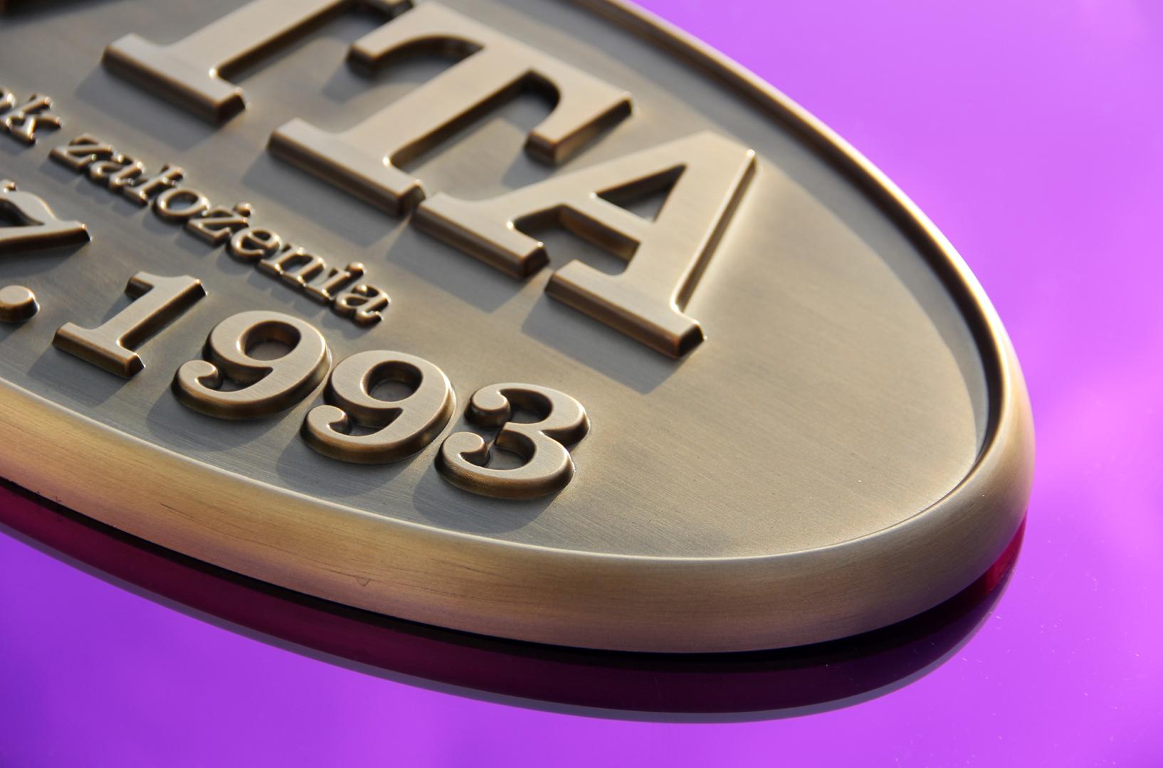 Targa commemorativa in ottone VITA