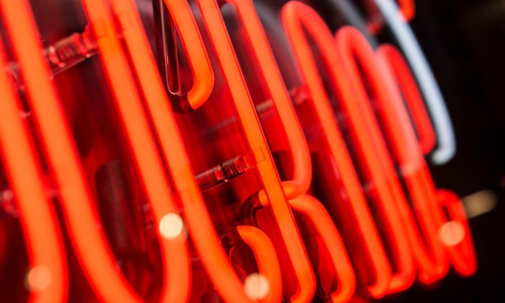 Neon Led czy neon szklany? Neon Led czy neon szklany?