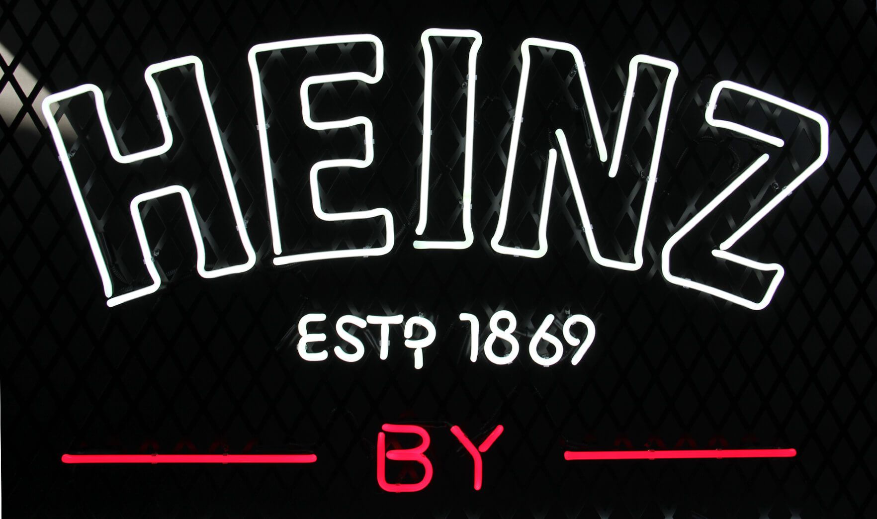 Heinz neon - Biały neon heinz 1896 by Newonce