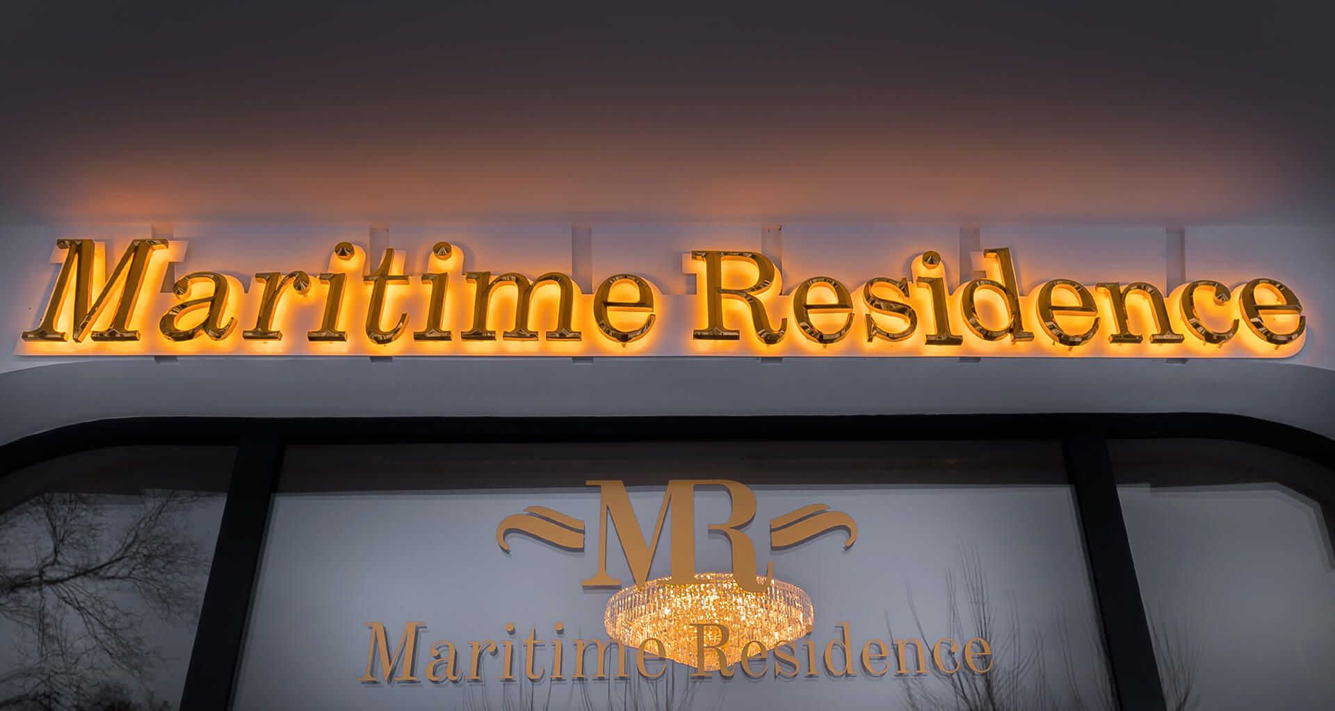 letters-over-entry - prismatic-letters-maritime-residence-gold-prismatic-prismatic-letters