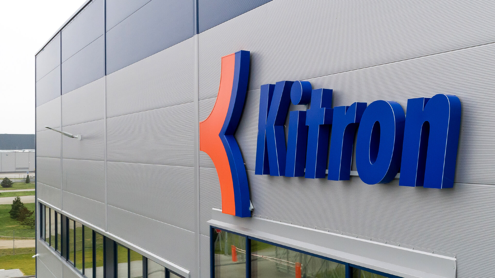 kitron-manufacturer-advertising-literature-literature-on-the-hall-from-the-layer-plate-literature-literature-3d-led-literature-on-the-hall-production-literature-on-the-industrial-facility-kitron