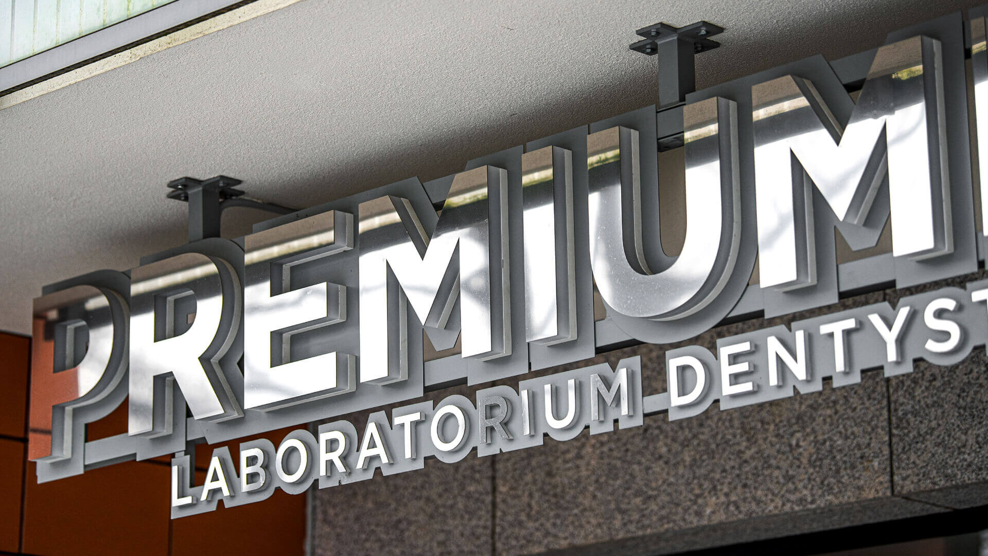 Premium LAB letters, LED side-lit, high quality.