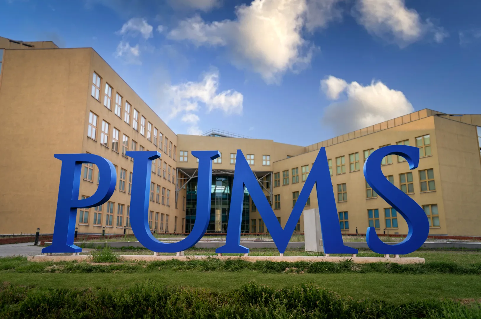 Poznan University of Medical Science - Pretende giant large format letters