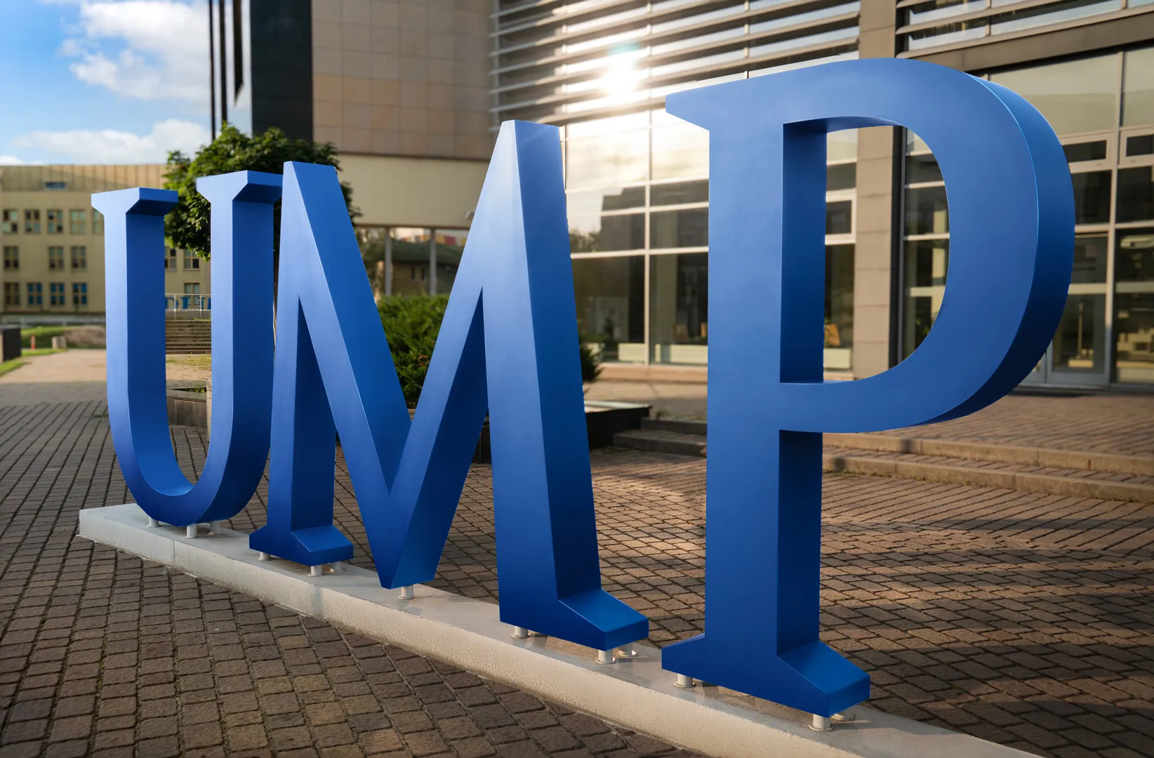 Poznan University of Medical Science - Pretende giant large format letters