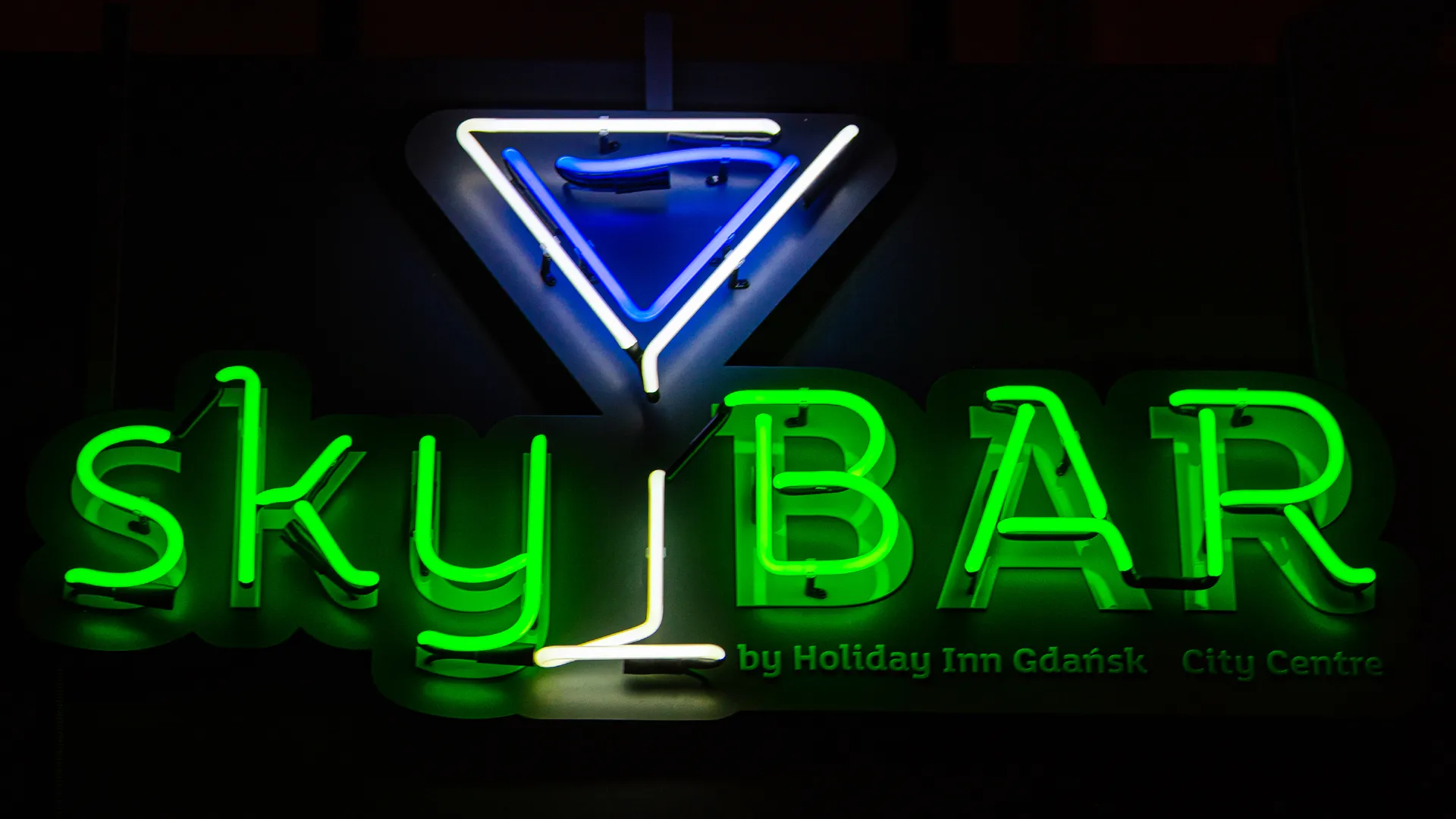 SkyBar Neon Glas Buiten