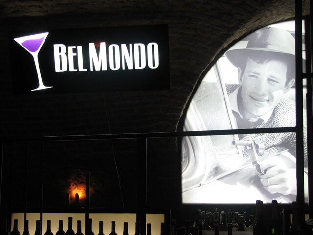 Bel Mondo - led coffer over the entrance