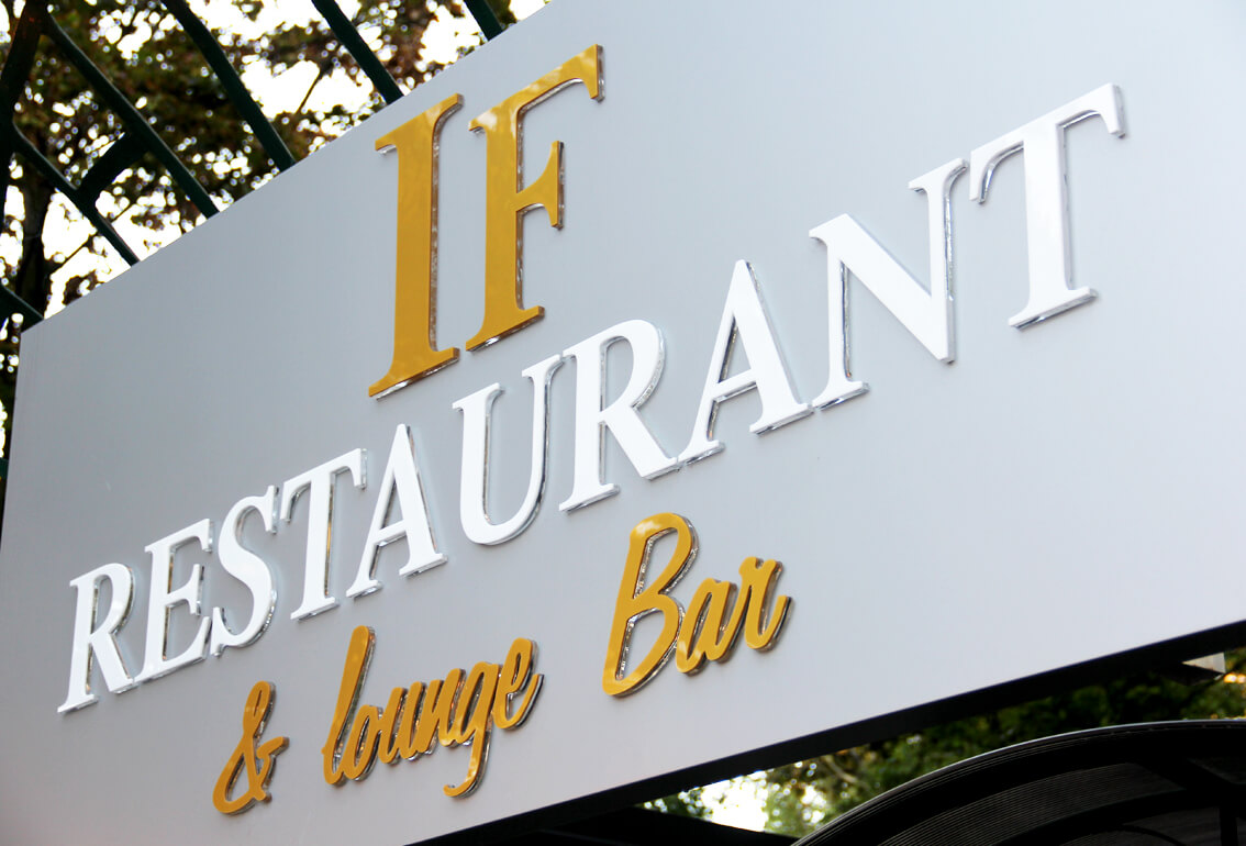 Si restaurant - dibond led light box