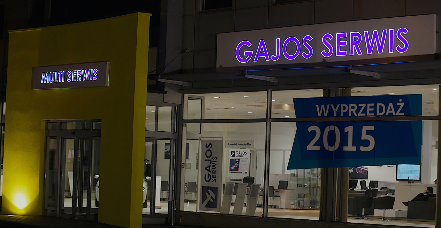 Gajos Service - dibond coffer, company signboard over the entrance