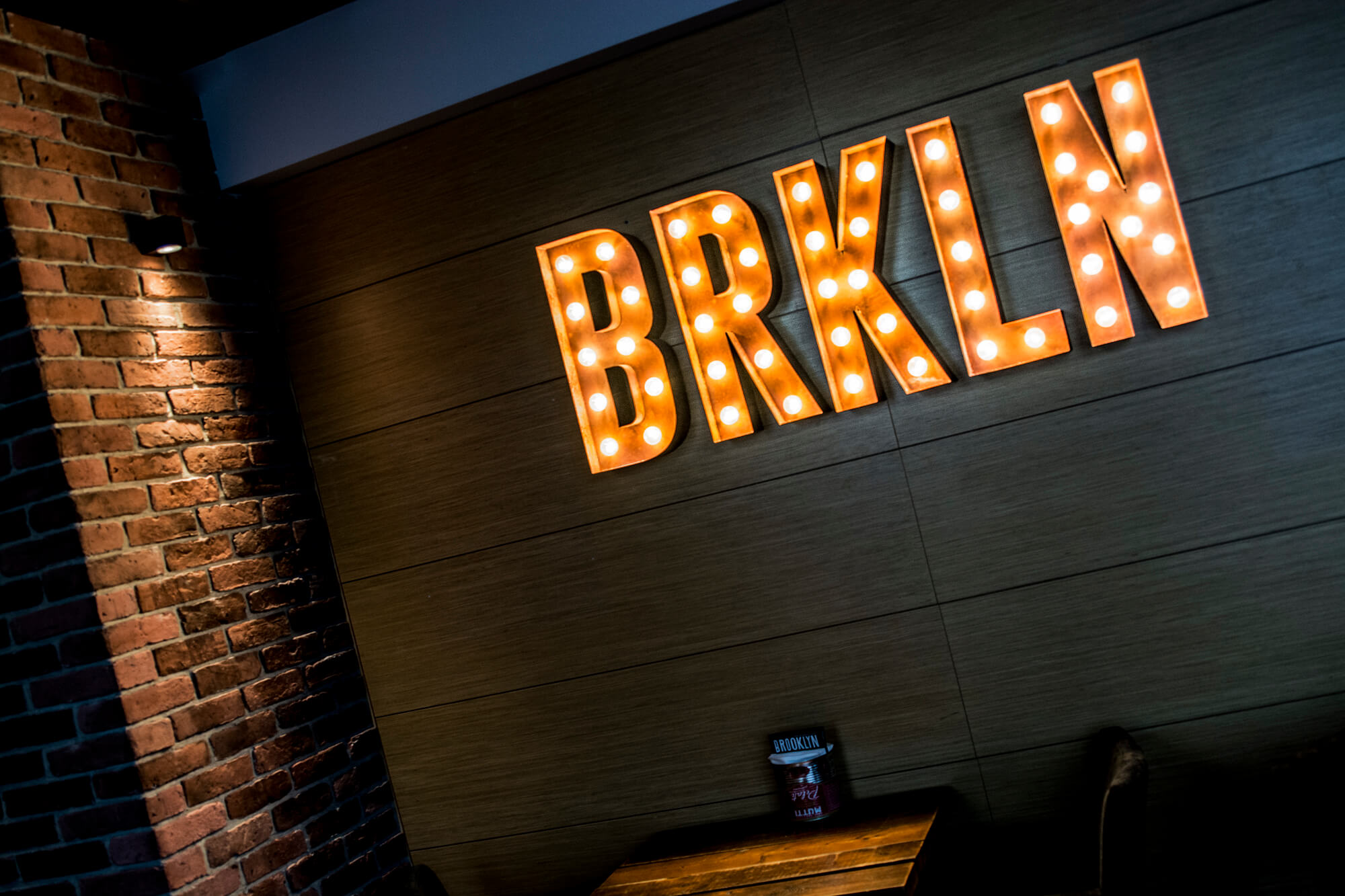 BRKLN - letters with retro-style bulbs