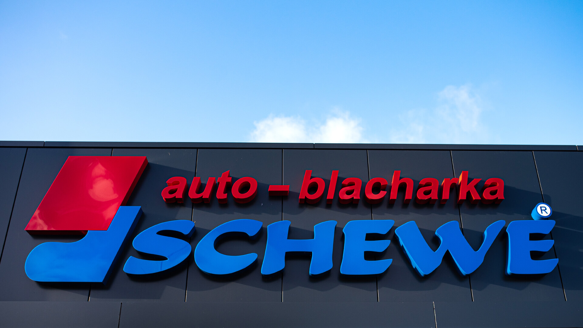Auto blacharka Schewe - Letters in color, spatial, illuminated LED