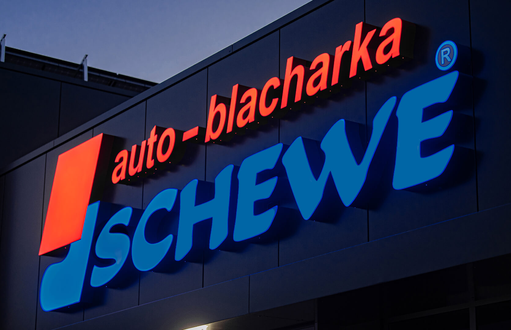Auto blacharka Schewe - Auto body, LED illuminated landscape letters.