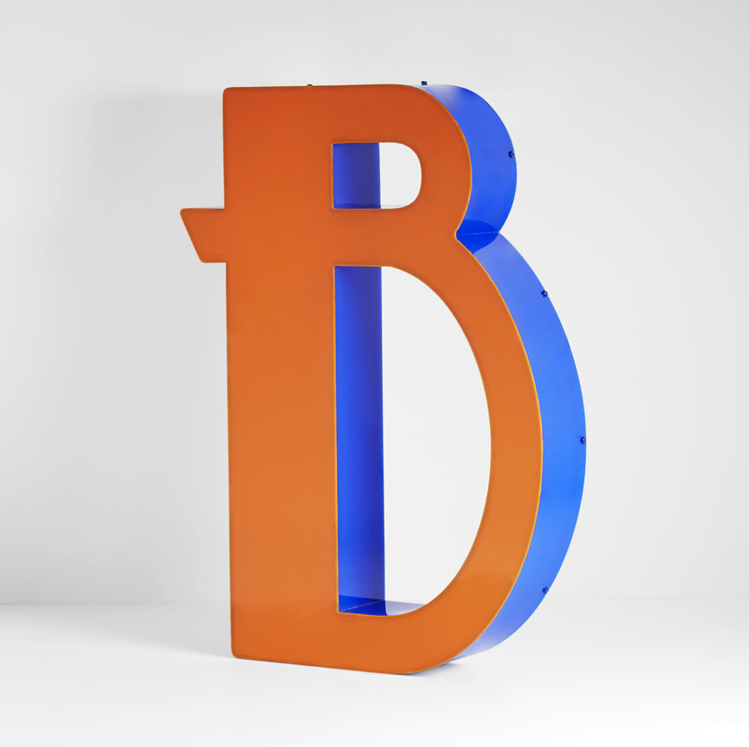Buchstabe b in Plexiglas - b-Buchstaben-b-Buchstaben-b-seitig-beleuchtet Buchstaben-mit-Plexi-3d-beleuchtet