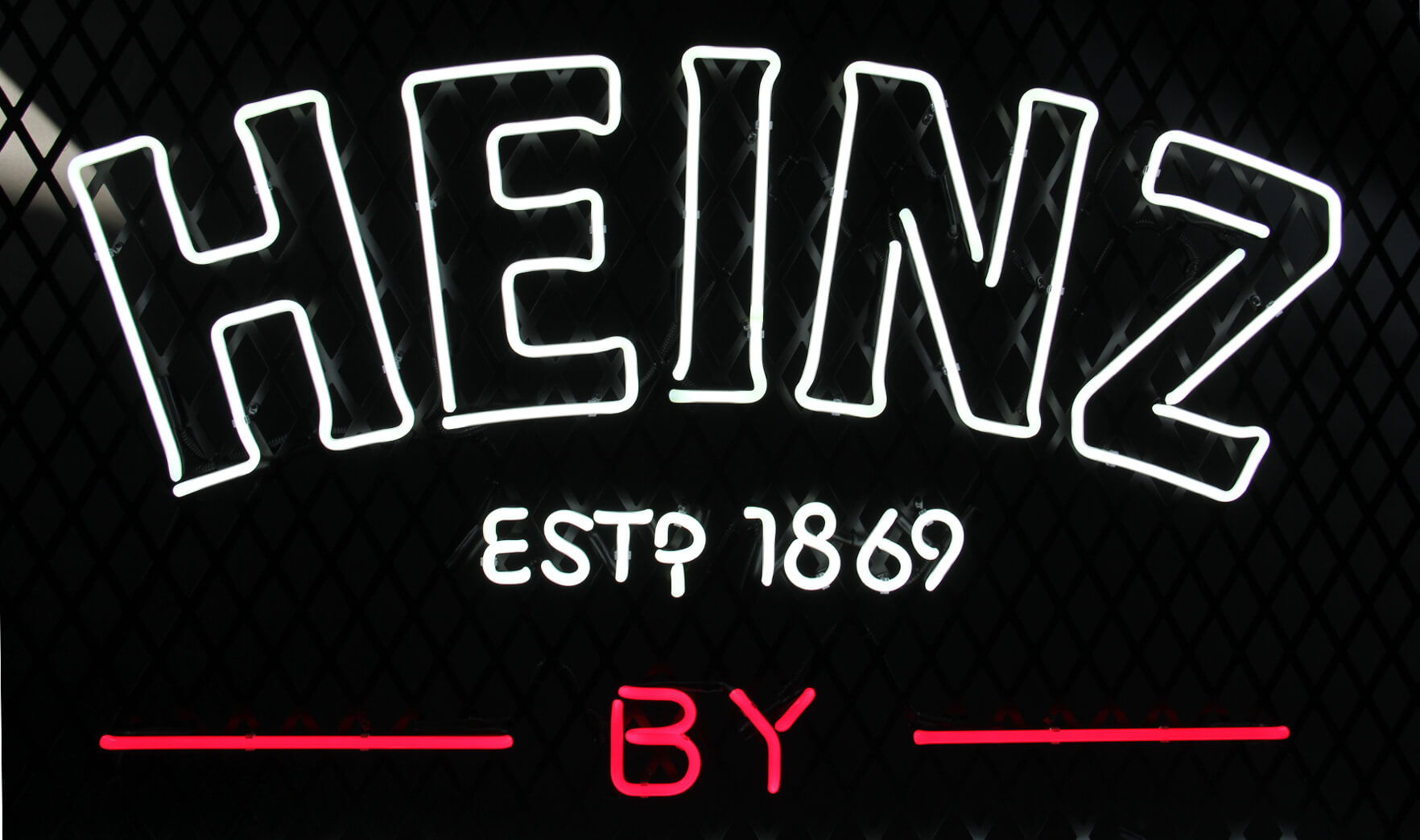 Heinz neon - White neon heinz 1896 by Newonce