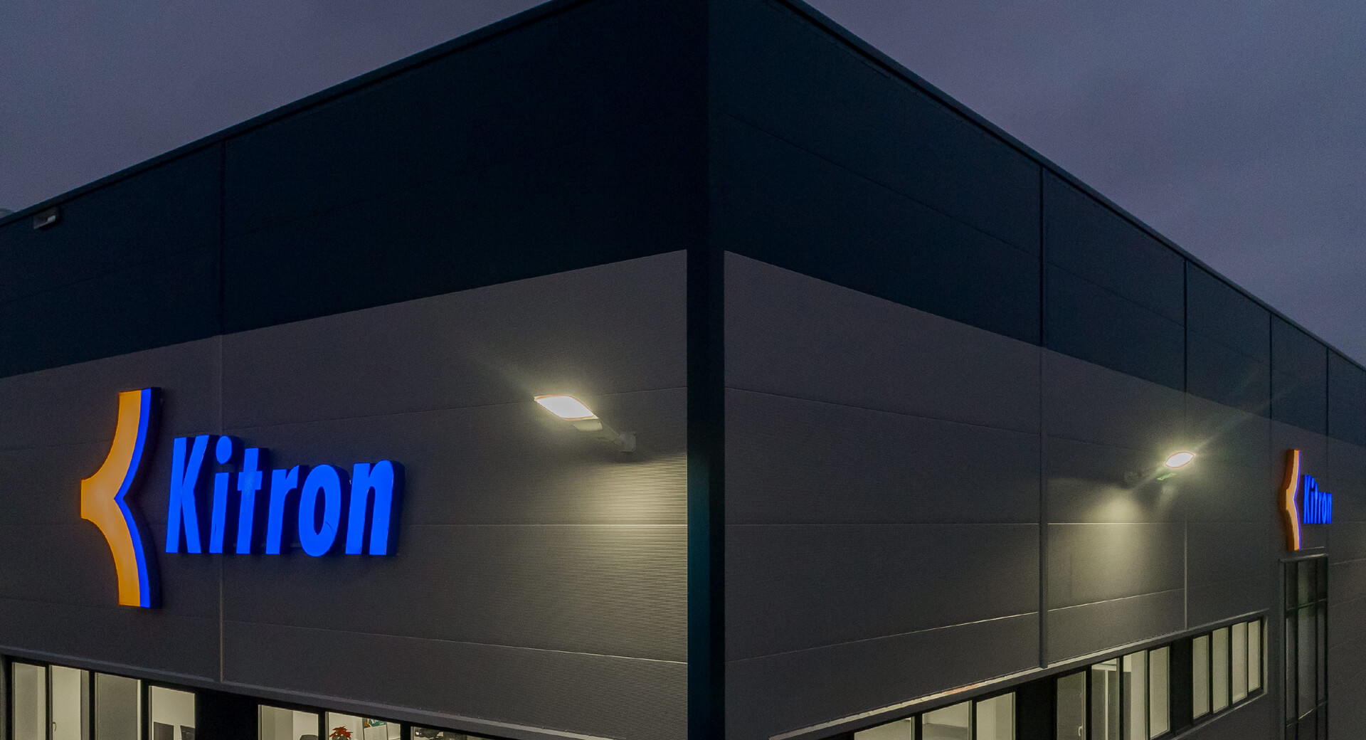 kitron-lit letters-on-a-halal-from-a-layer-plate - kitron-lit-lites-3d-led-lites-at-the-production-hall-lites-on-industrial-facility