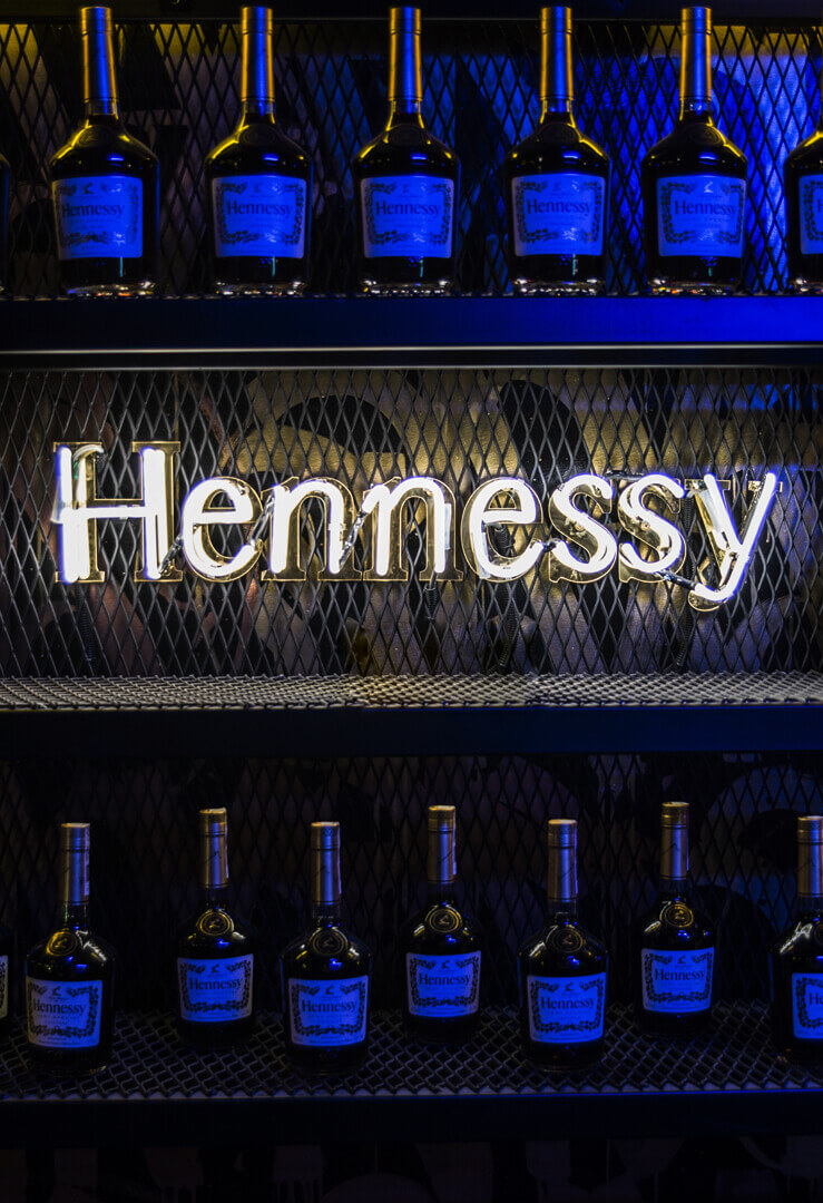 Hennessy - neon-hennessy-neon-light-behind-the-bar-neon-on-the-outside-neon-on-electrical-street-neon-on-the-counter-neon-between-bottles-neon-light-letter-neon-in-shape-of-letters-neon-order-gdansk