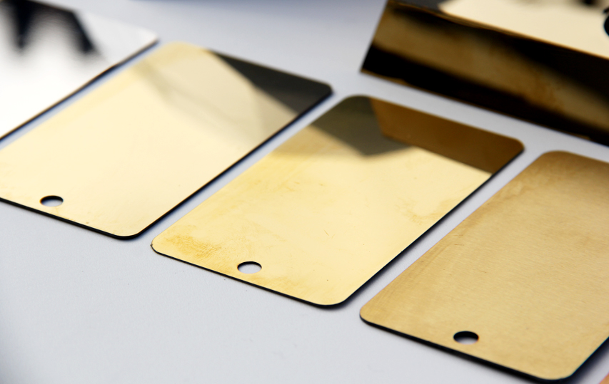 Anuncios de lujo - Chapa de acero inoxidable pulida en oro